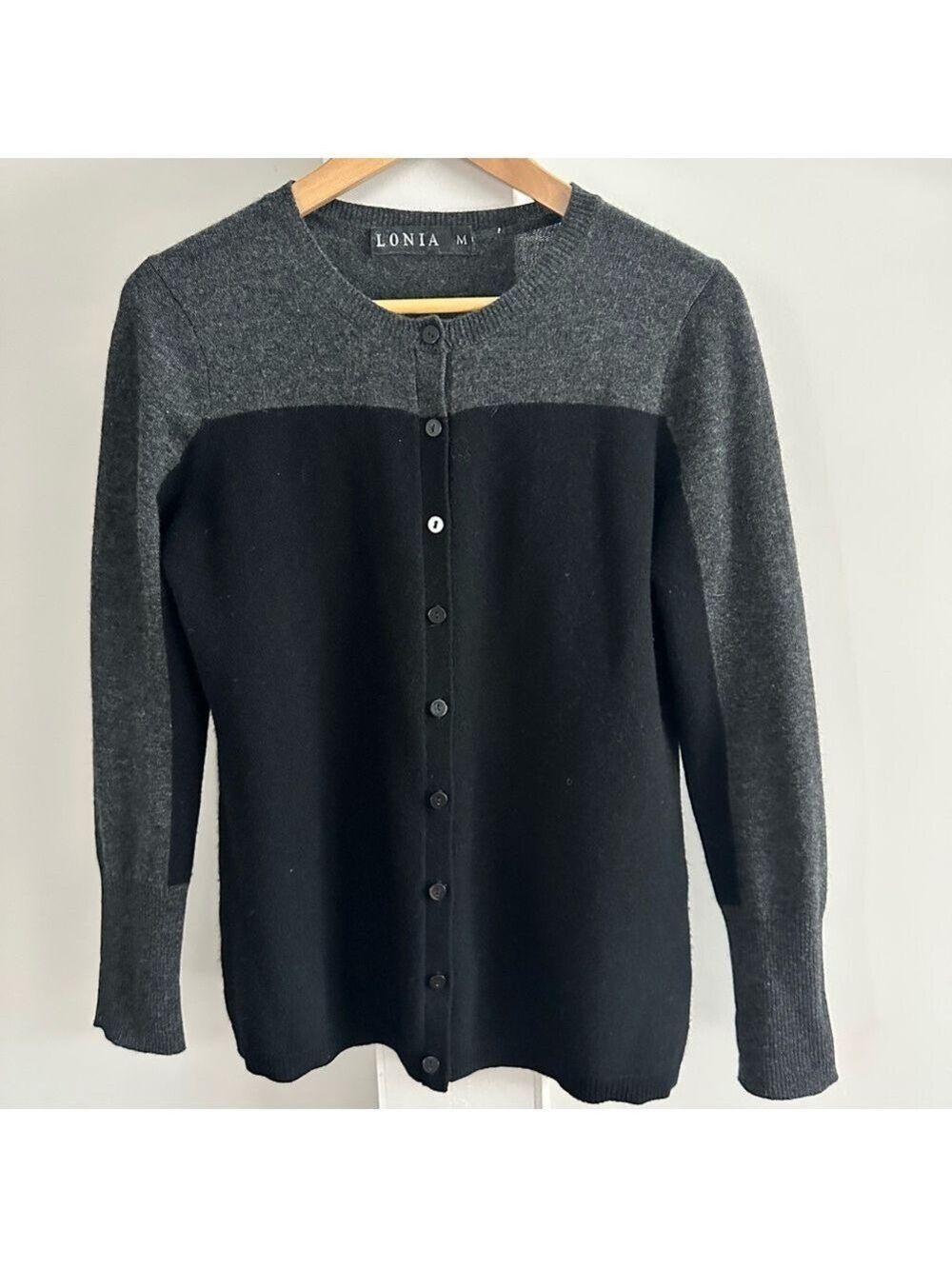 Lonia  Black & Grey Crewneck Lightweight Cashmere Cardigan Womens sz Med